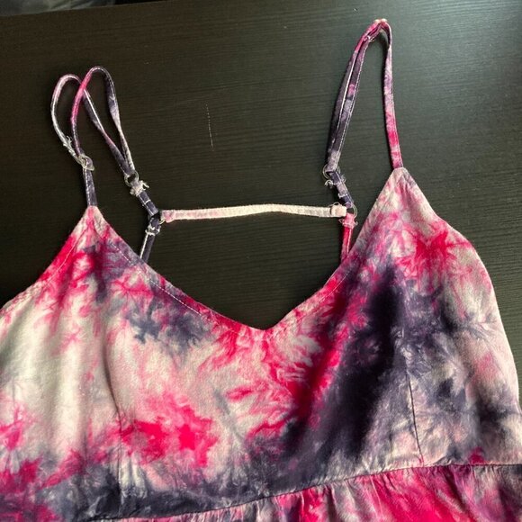 TIE DYE SPAGUETTI STRAP CAMISOLE/WAIST RUFFLE SIZE SMALL OPEN BACK - Picture 4 of 9